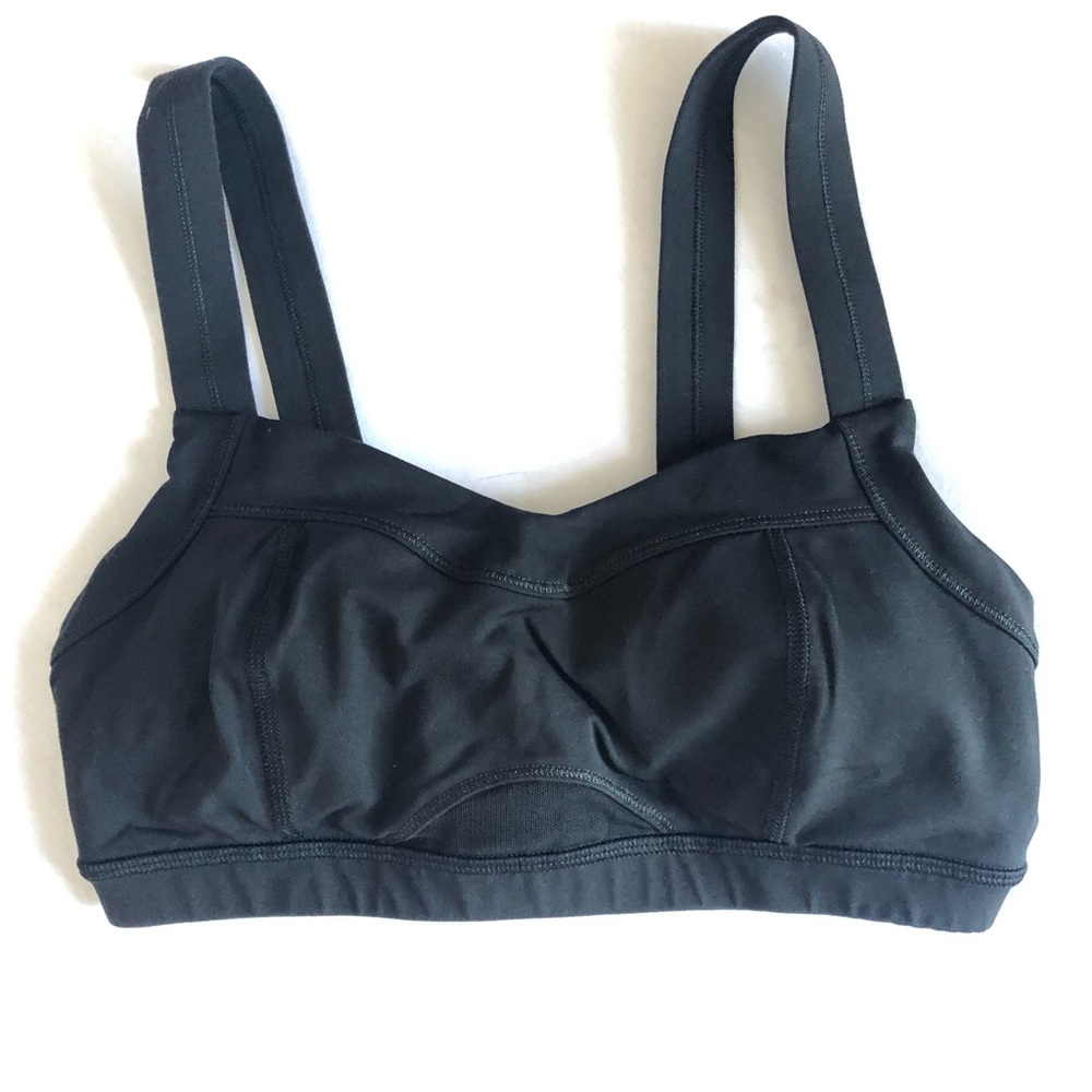 Black Lululemon sports bra size 6